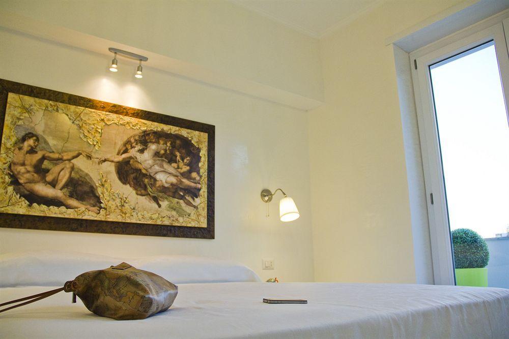 Suites Roma Tiburtina ภายนอก รูปภาพ